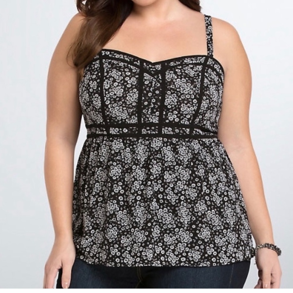 TORRID Cute floral smocked sleeveless cami tank top 2x 18/20 Day or Night